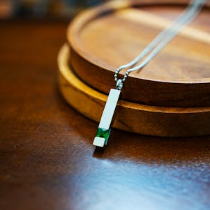 Leading Light Pillar Emerald Stainless Steel Cremation Jewelry