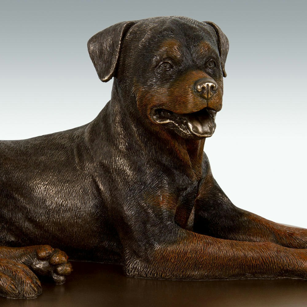 買い物 shirube特別価格Staffordshire Bull Terrier 2, Urn for Dog Ashes Memorial  with Statue, Pet's好評販売中