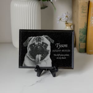 5x7 Pet Engraved Granite Plaque with Display Stand - Horizontal